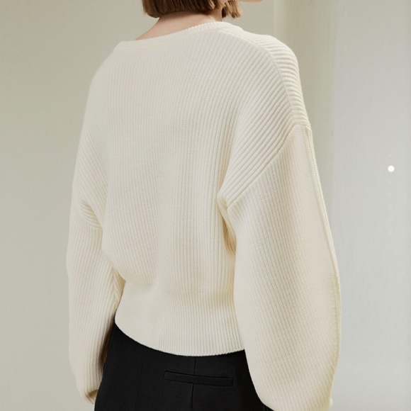 Lilysilk Merino Wool Sweater - Picture 2 of 7